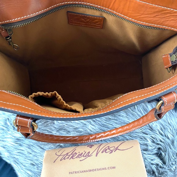 NWT elegant Patricia Nash genuine leather tote - Picture 6 of 11